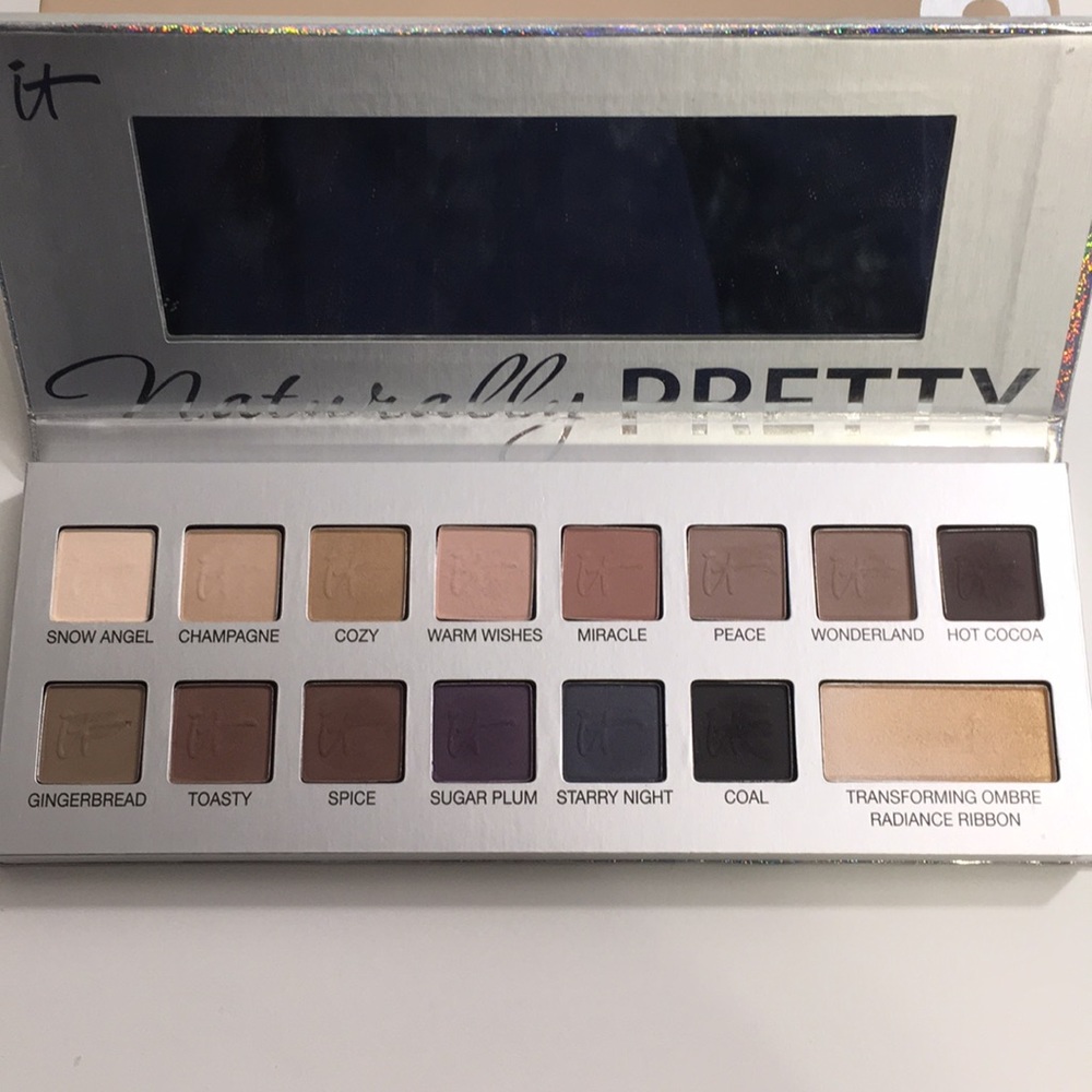 IT Cosmetics LE Naturally Pretty Celebration